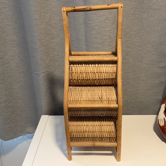 Vintage Wicker Wine Rack - Picture 4 of 7